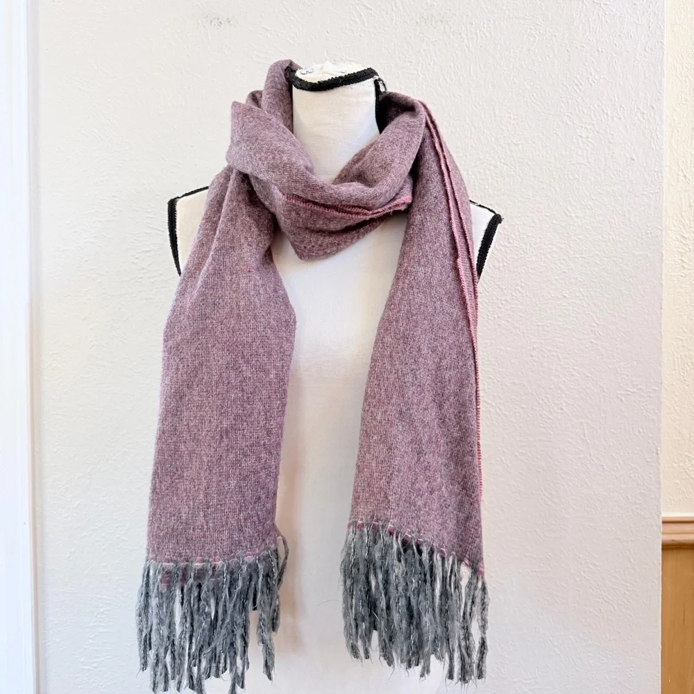 Cashmere brand wide purplish fringe scarf